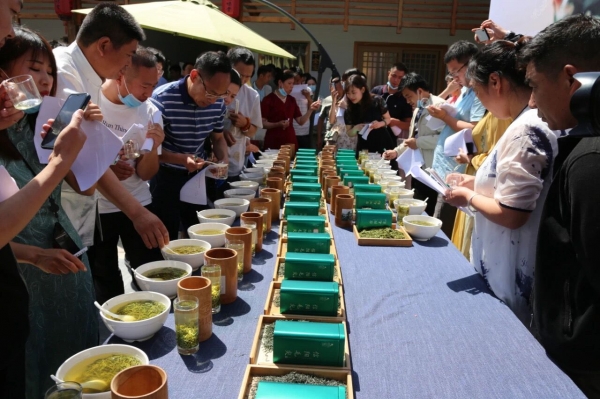 国产成人精品一区二区三区