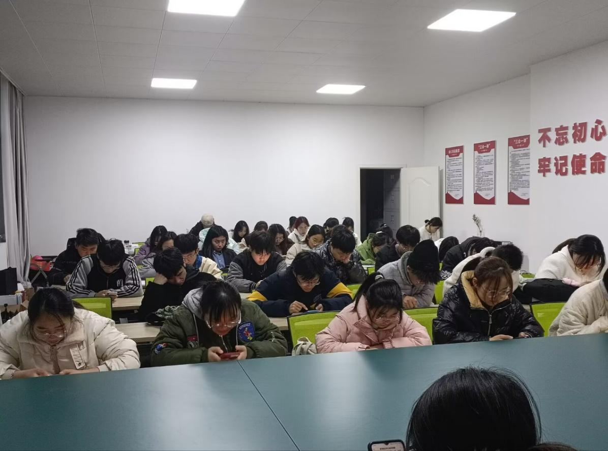 国产成人精品一区二区三区