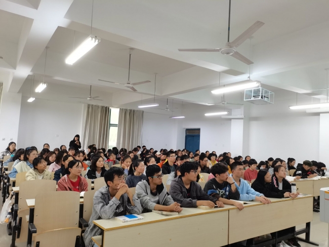 国产成人精品一区二区三区