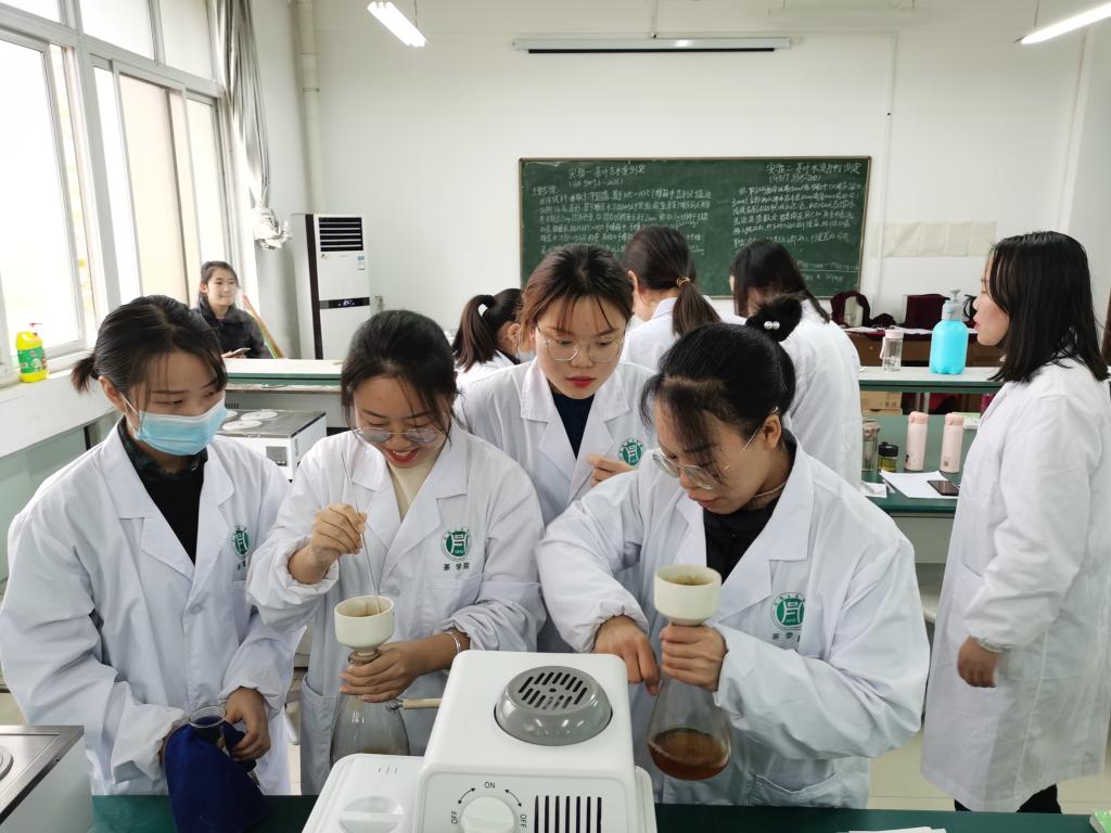 国产成人精品一区二区三区