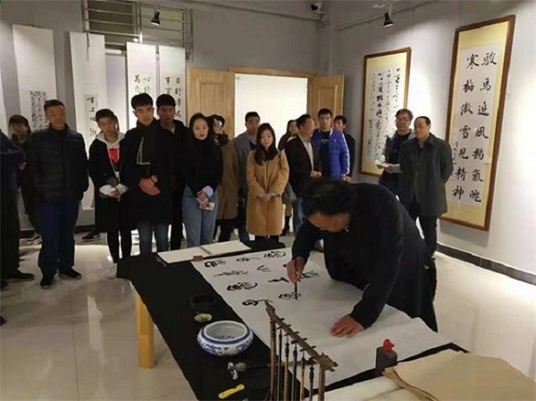 国产成人精品一区二区三区