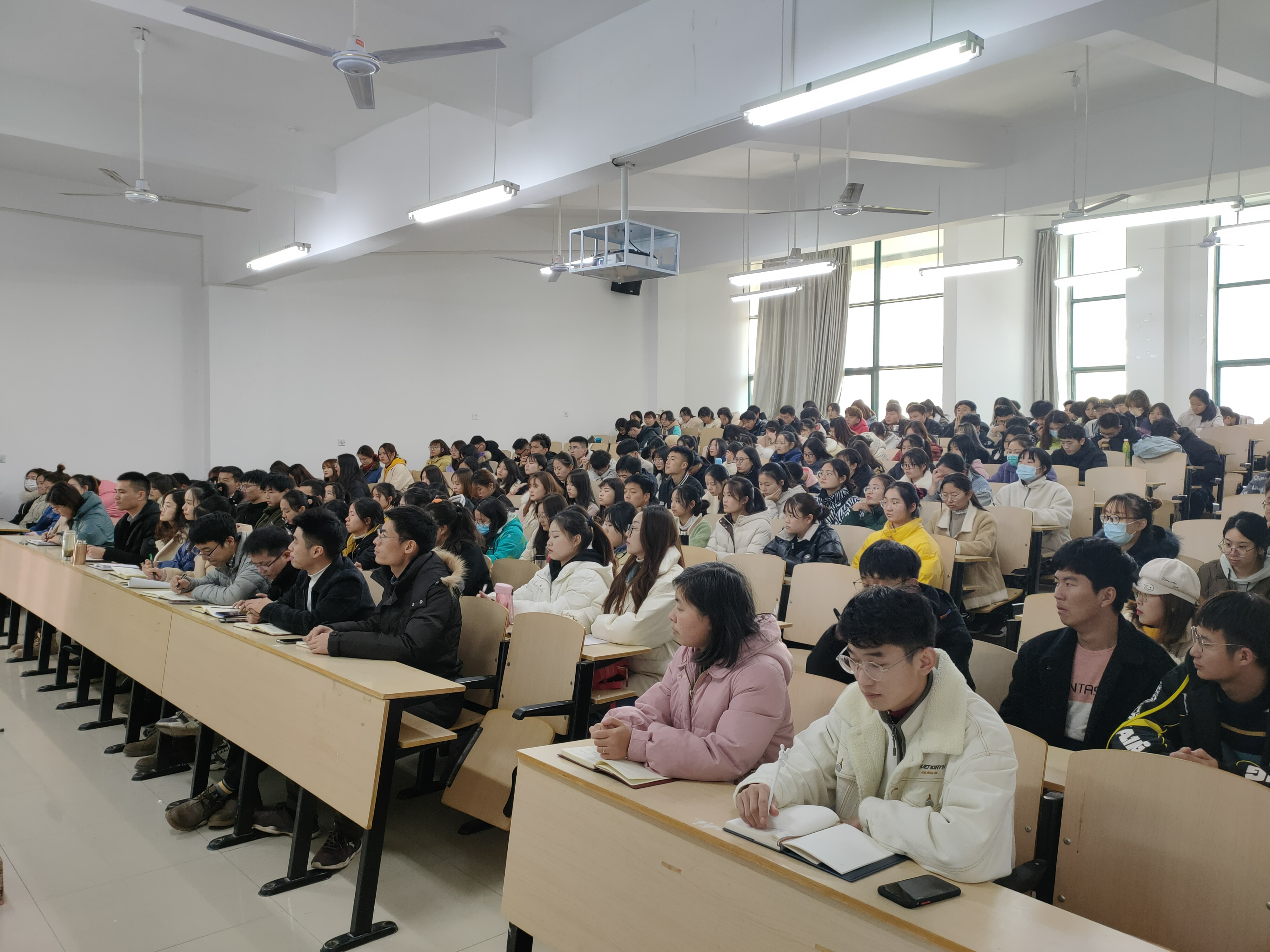 国产成人精品一区二区三区