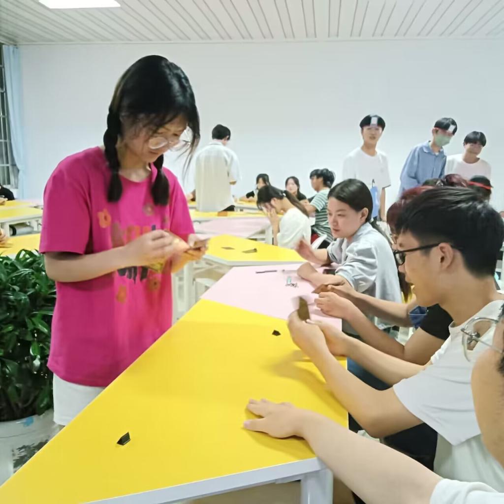 国产成人精品一区二区三区