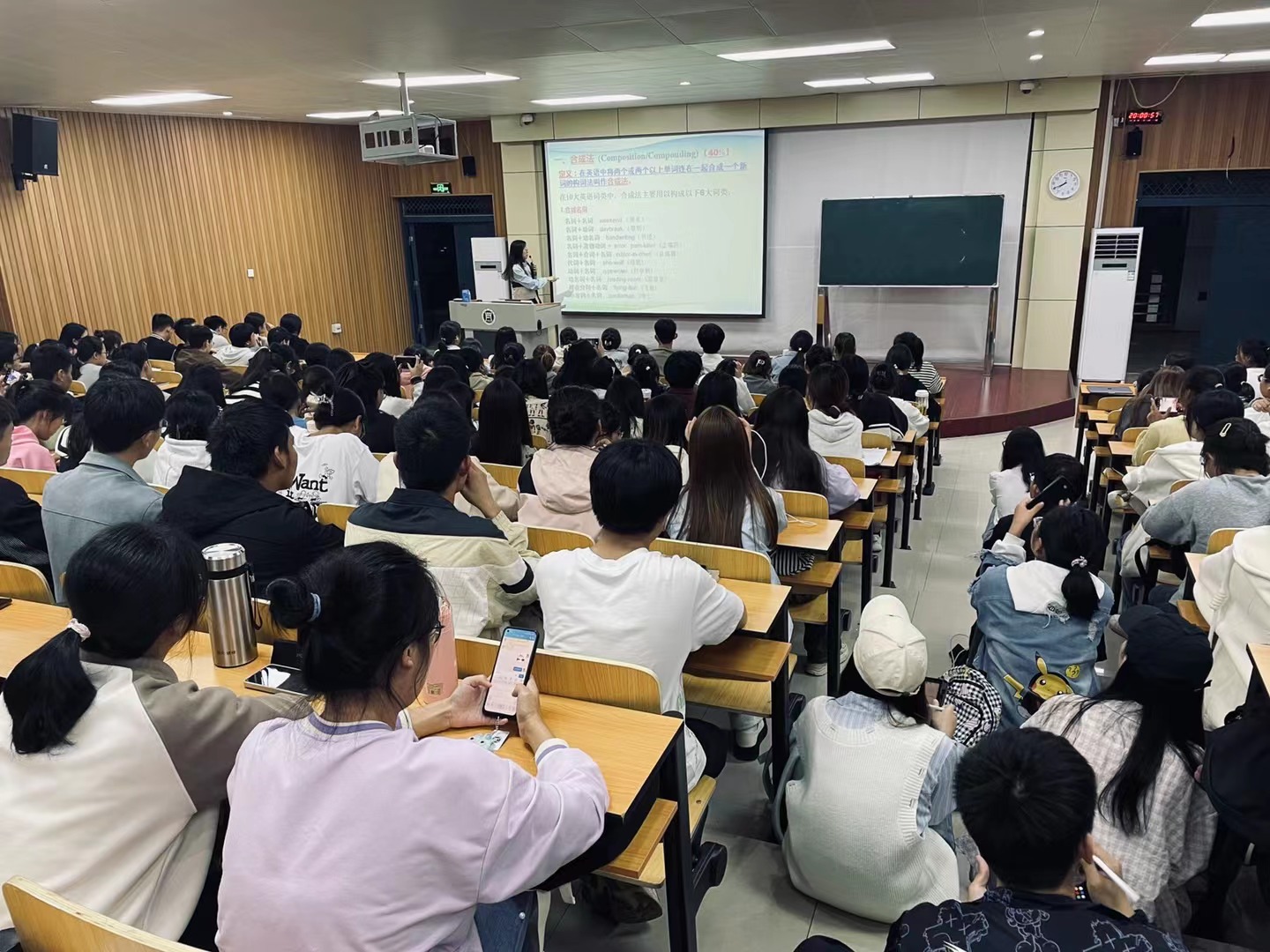 国产成人精品一区二区三区