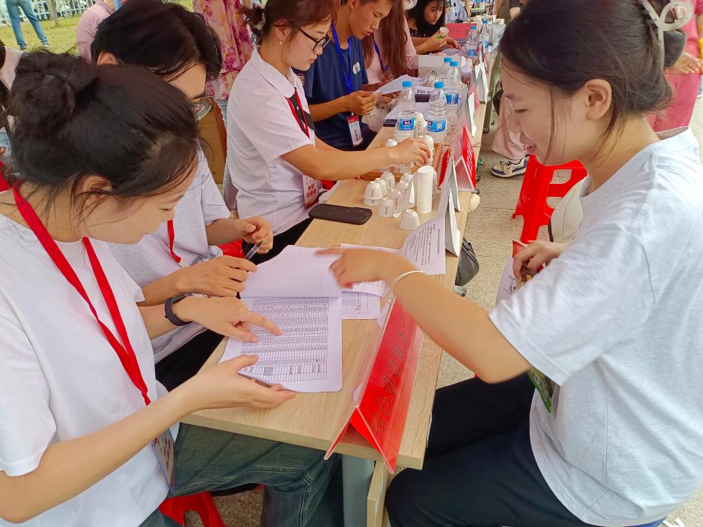 国产成人精品一区二区三区