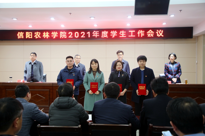 国产成人精品一区二区三区