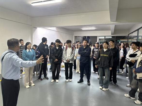 国产成人精品一区二区三区