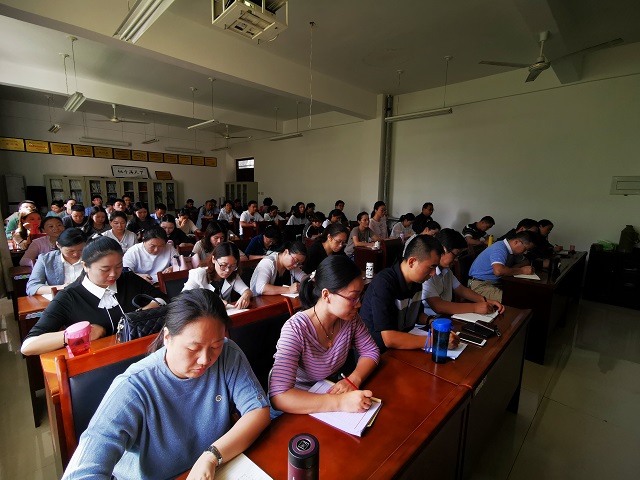 国产成人精品一区二区三区