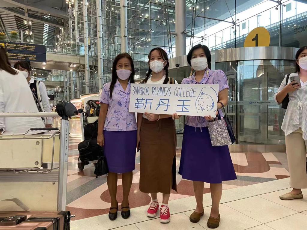 国产成人精品一区二区三区