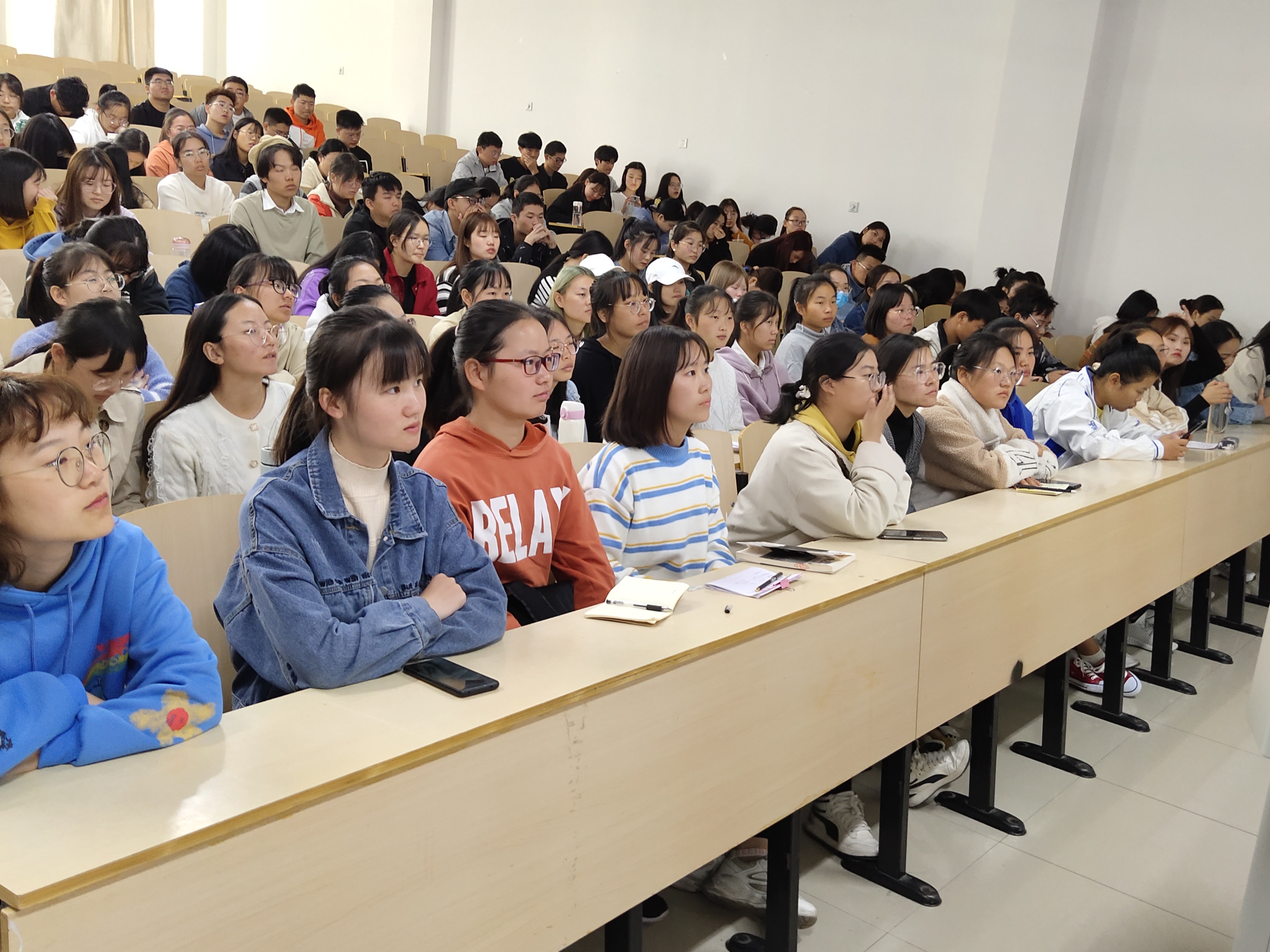 国产成人精品一区二区三区