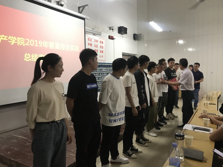 国产成人精品一区二区三区