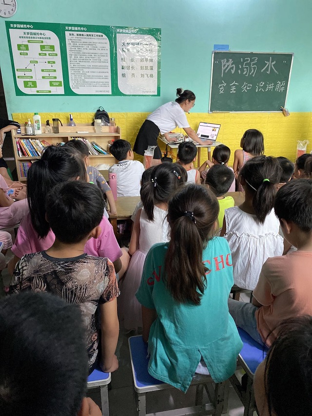 国产成人精品一区二区三区