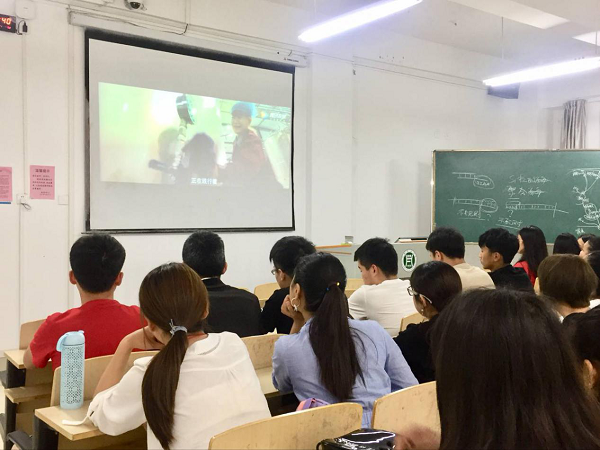 国产成人精品一区二区三区