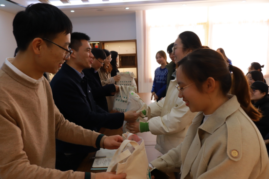 国产成人精品一区二区三区
