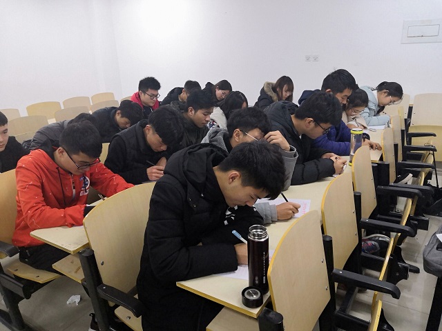 国产成人精品一区二区三区