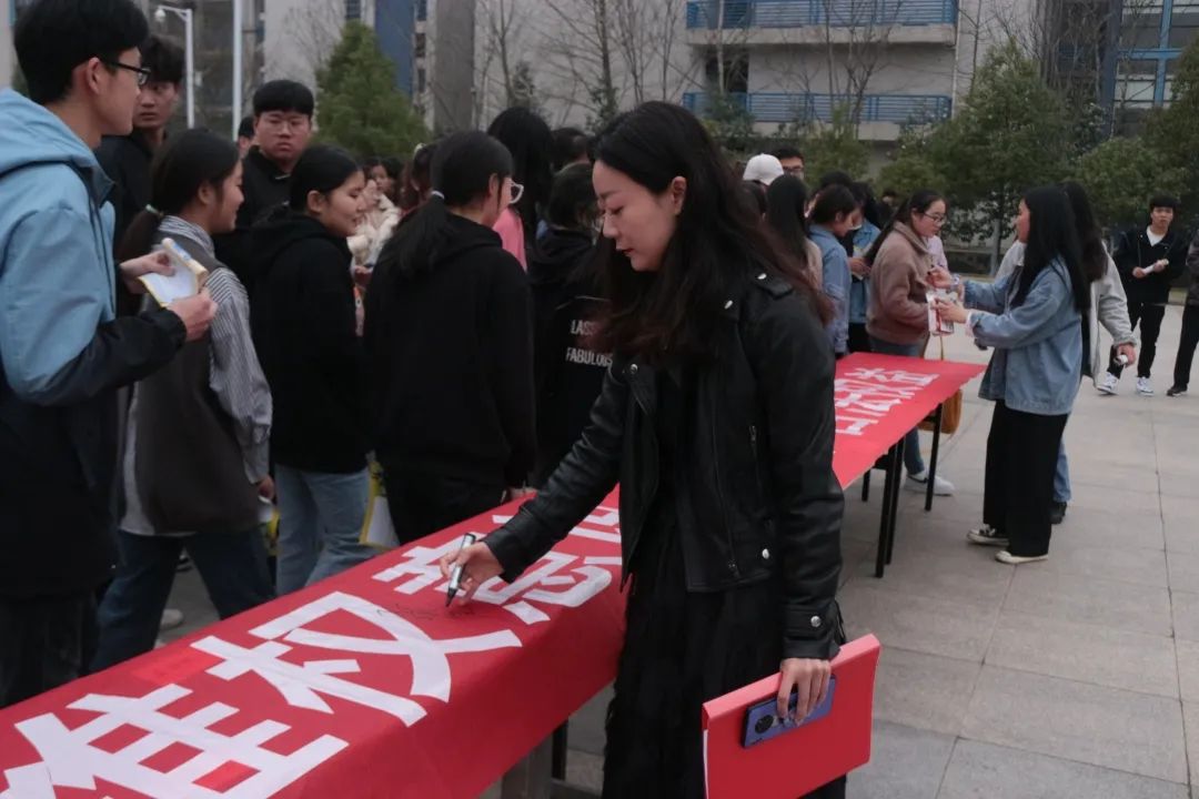 国产成人精品一区二区三区