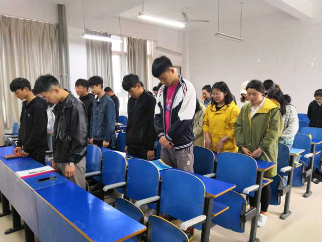 国产成人精品一区二区三区