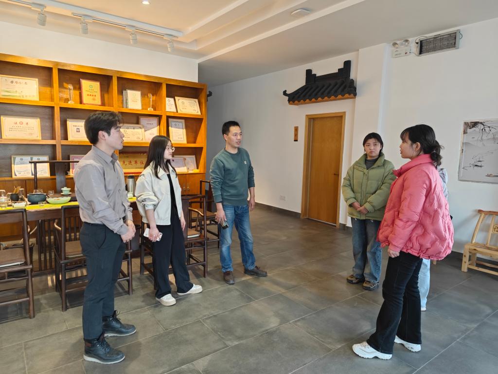 国产成人精品一区二区三区