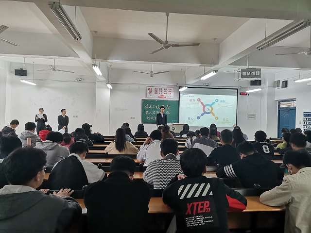国产成人精品一区二区三区