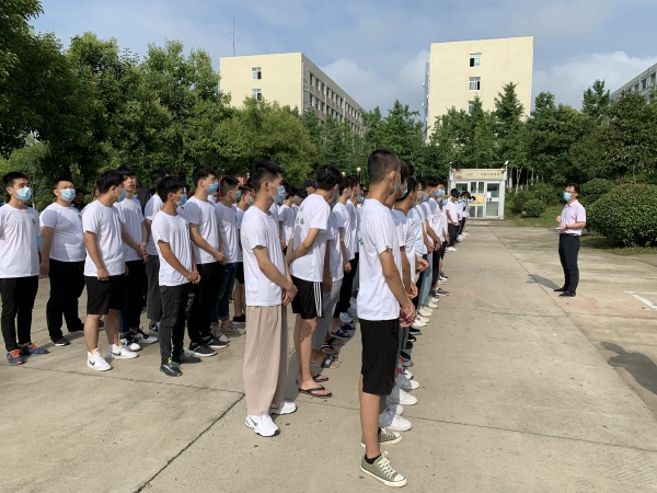 国产成人精品一区二区三区