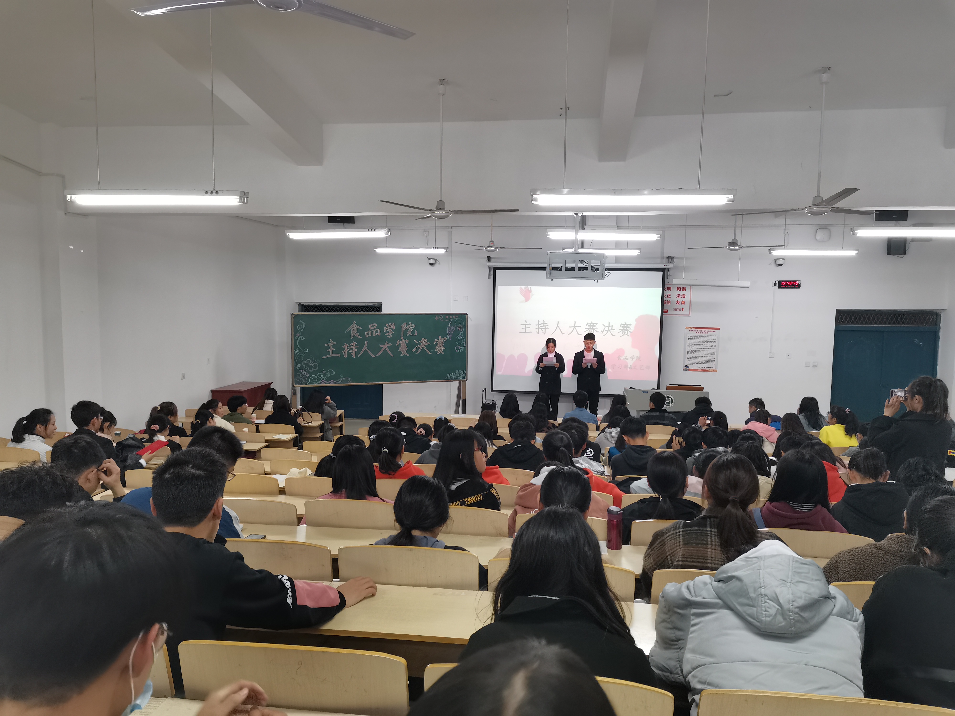 国产成人精品一区二区三区