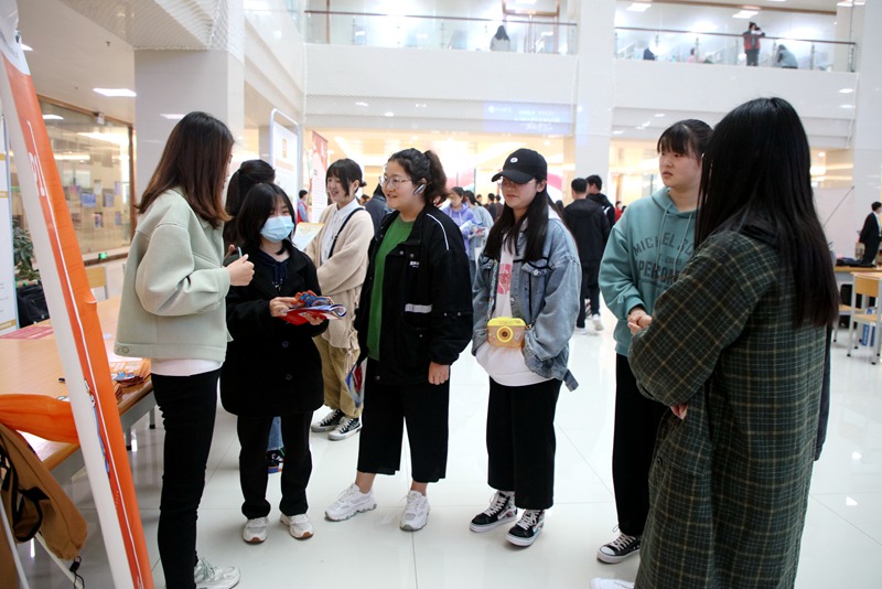 国产成人精品一区二区三区