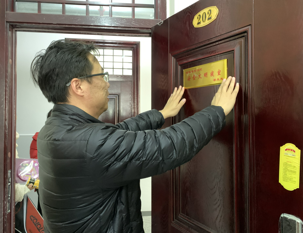 国产成人精品一区二区三区