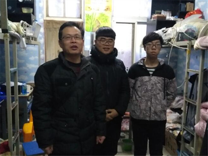 国产成人精品一区二区三区