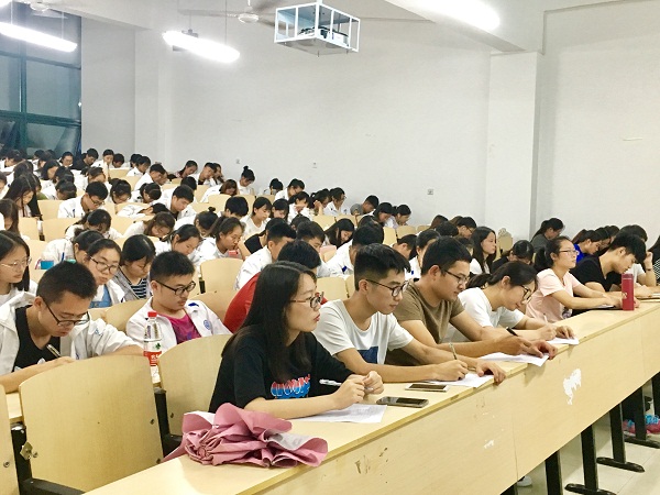 国产成人精品一区二区三区