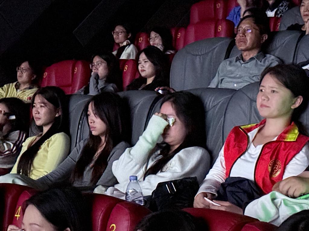 国产成人精品一区二区三区