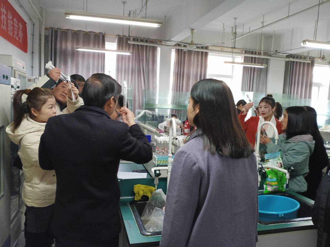 国产成人精品一区二区三区