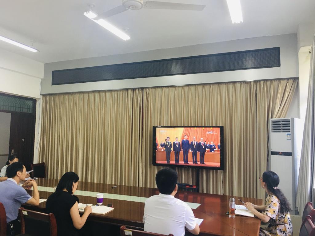 国产成人精品一区二区三区