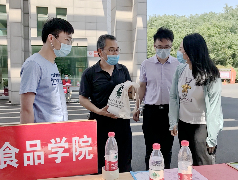 国产成人精品一区二区三区