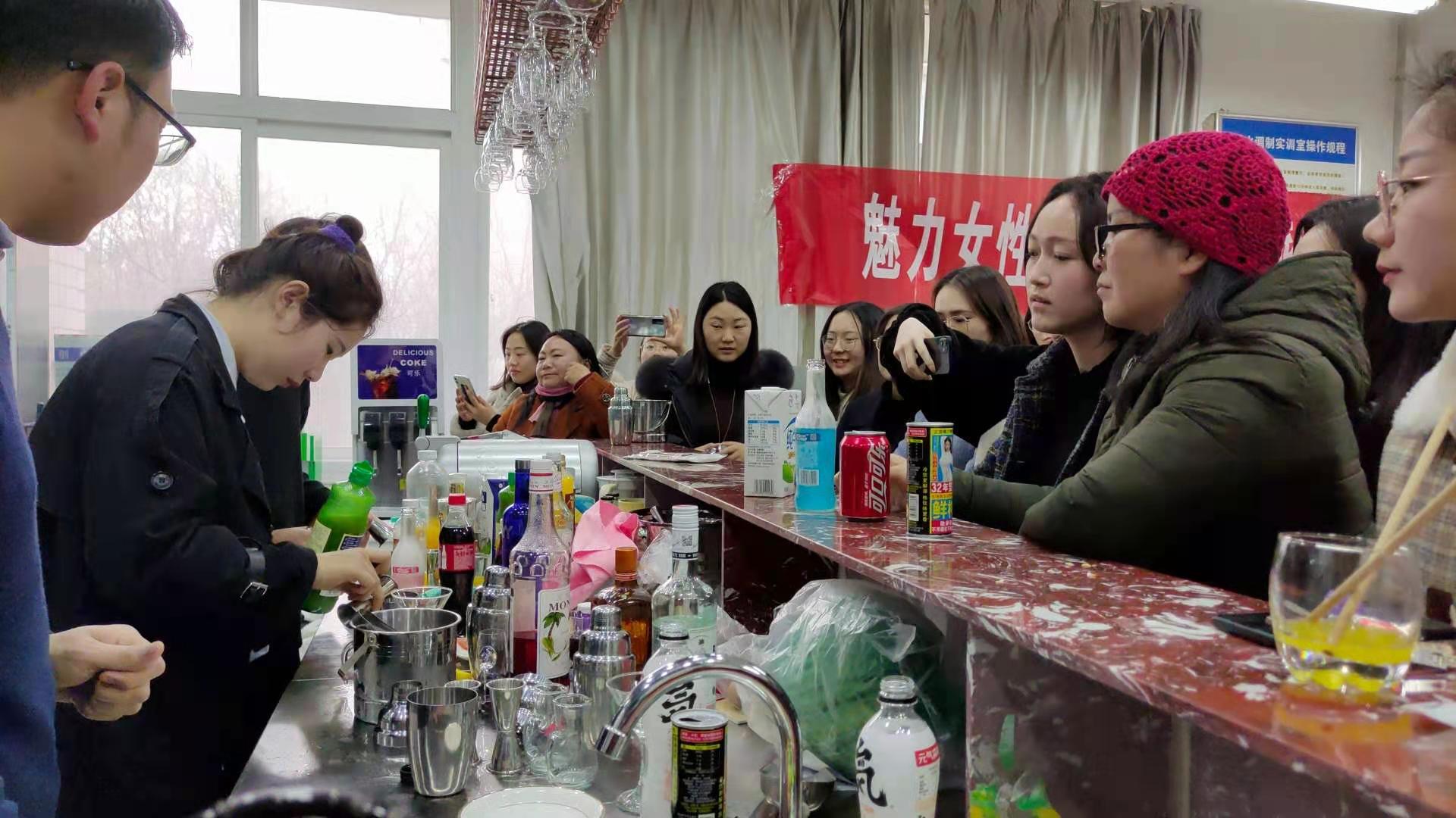 国产成人精品一区二区三区
