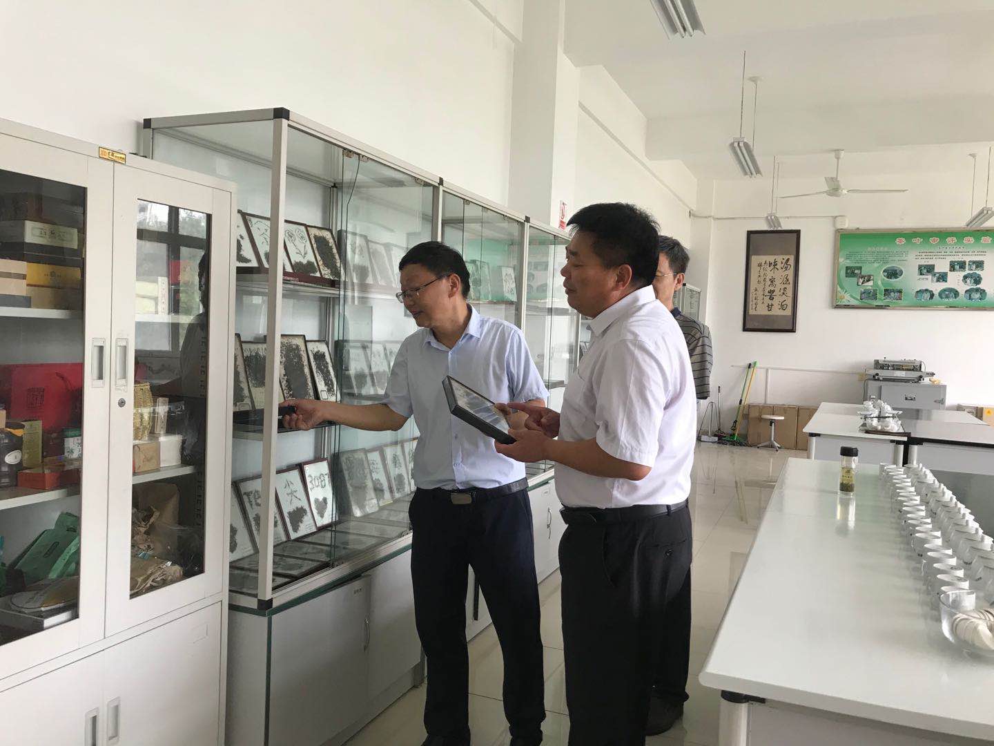 国产成人精品一区二区三区