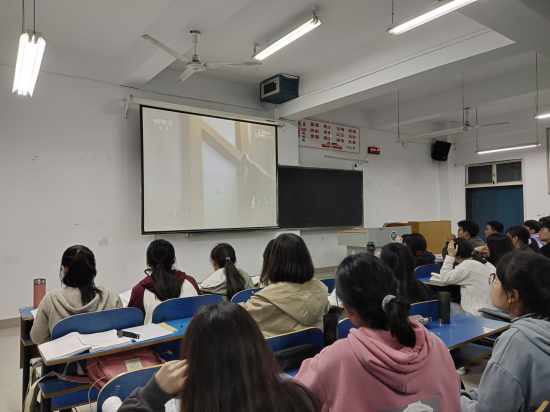 国产成人精品一区二区三区