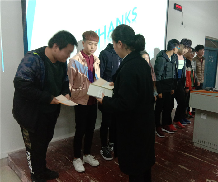 国产成人精品一区二区三区