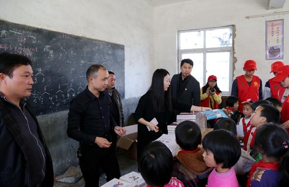 国产成人精品一区二区三区