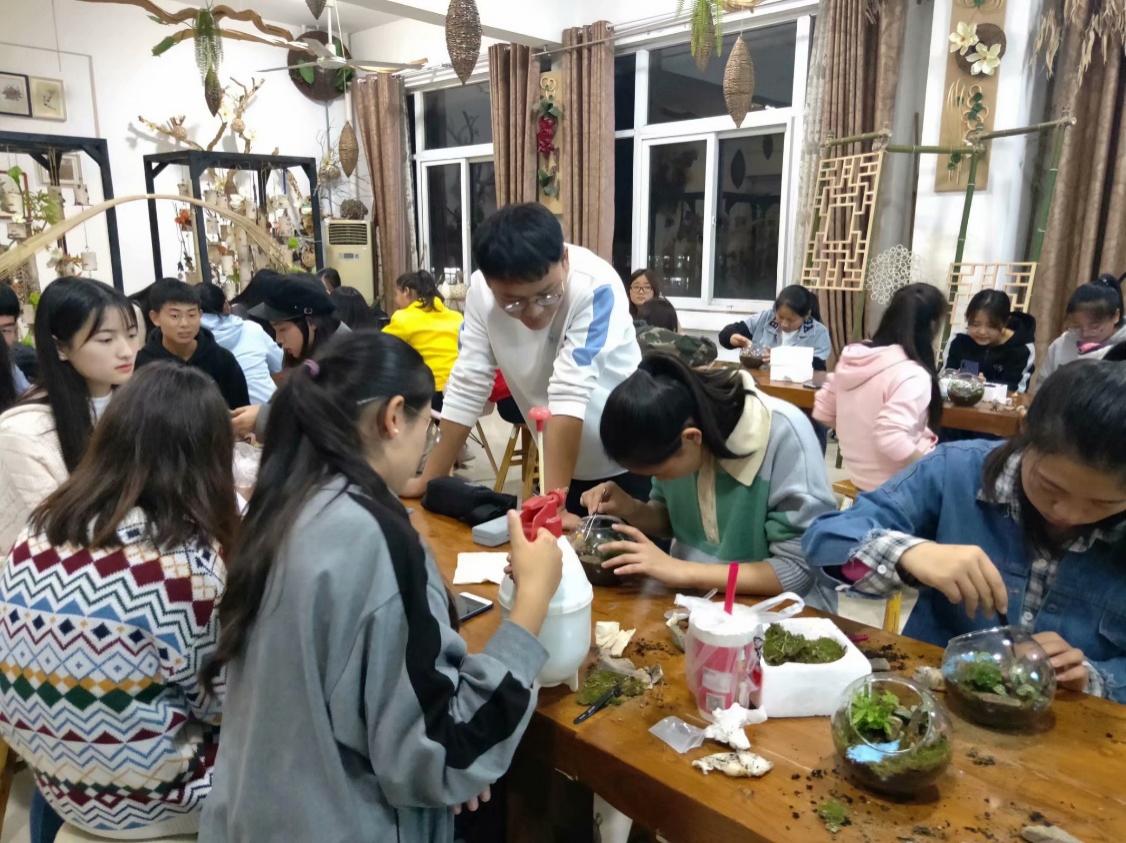 国产成人精品一区二区三区