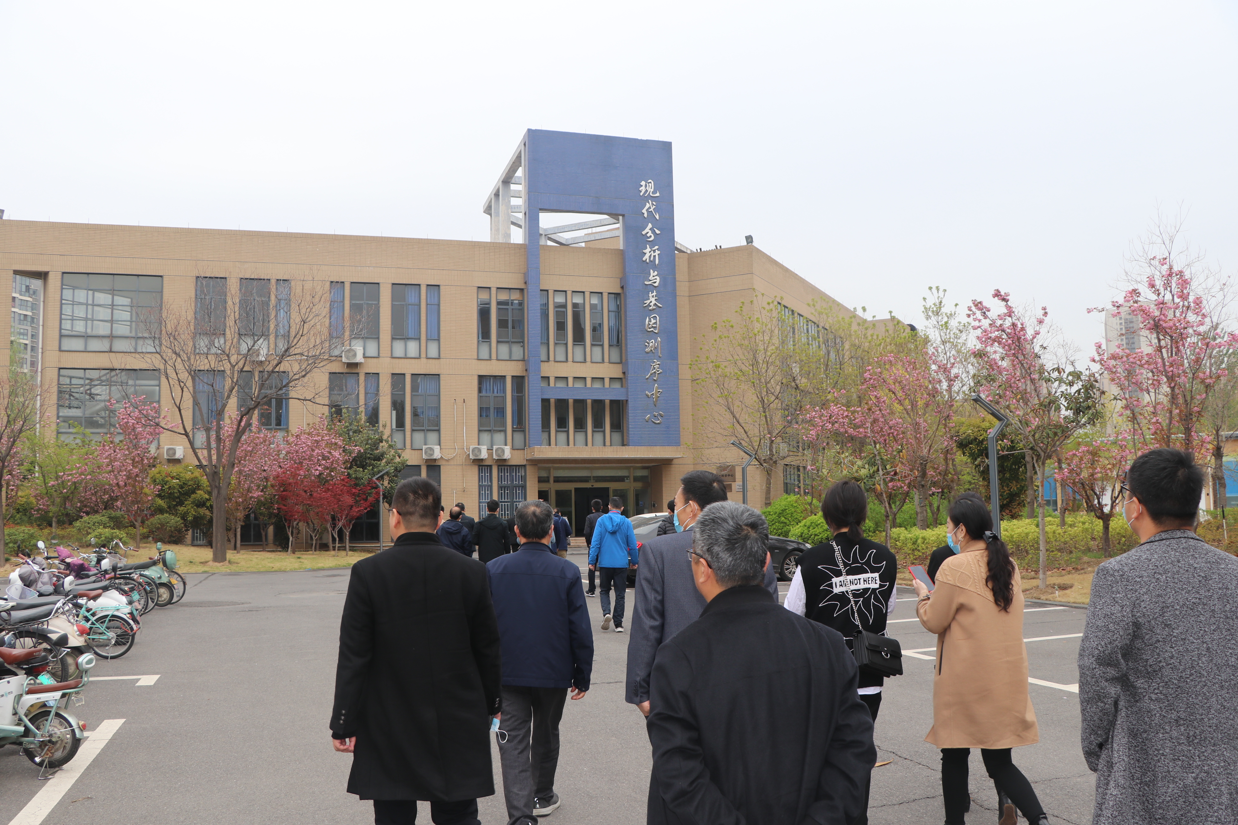 国产成人精品一区二区三区