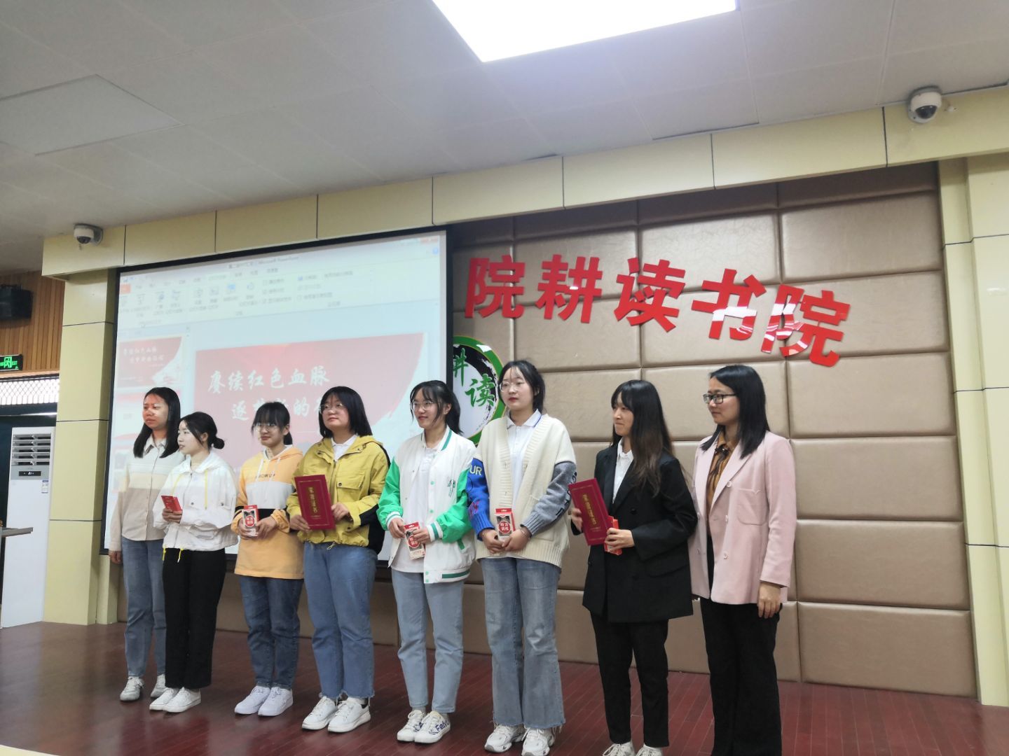 国产成人精品一区二区三区
