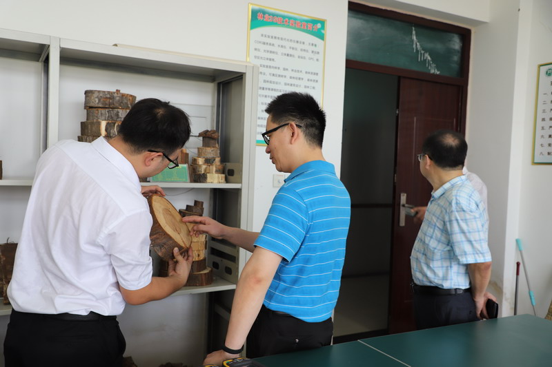 国产成人精品一区二区三区