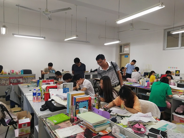国产成人精品一区二区三区