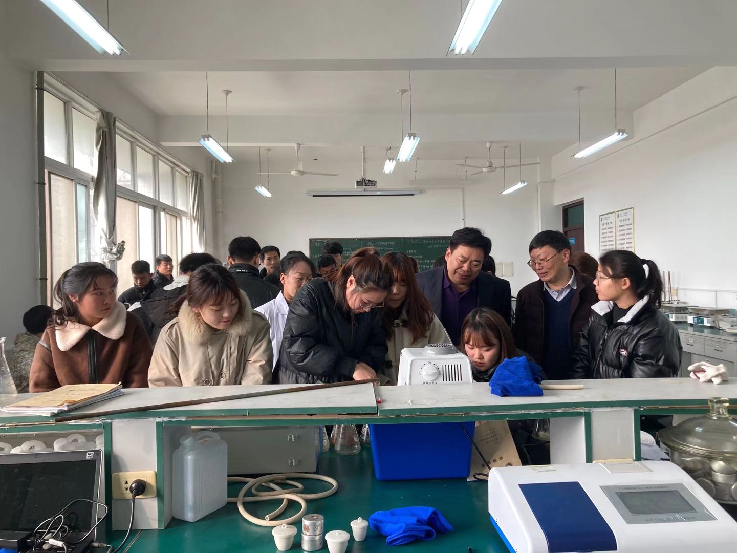 国产成人精品一区二区三区