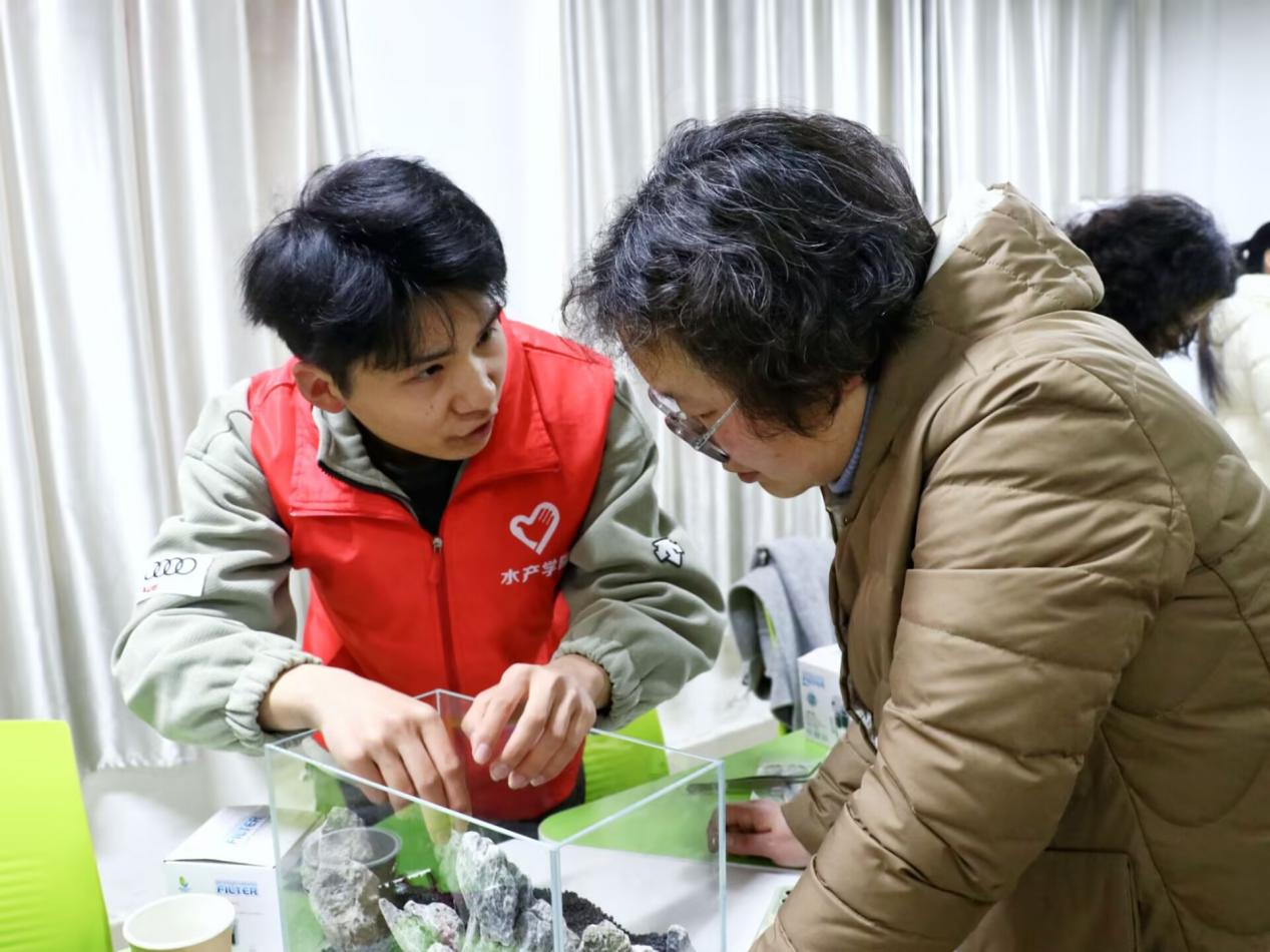 国产成人精品一区二区三区