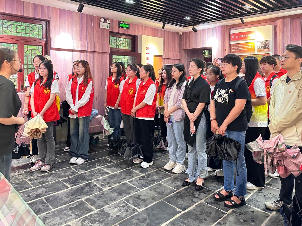 国产成人精品一区二区三区