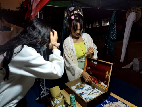 国产成人精品一区二区三区