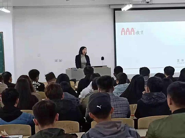 国产成人精品一区二区三区