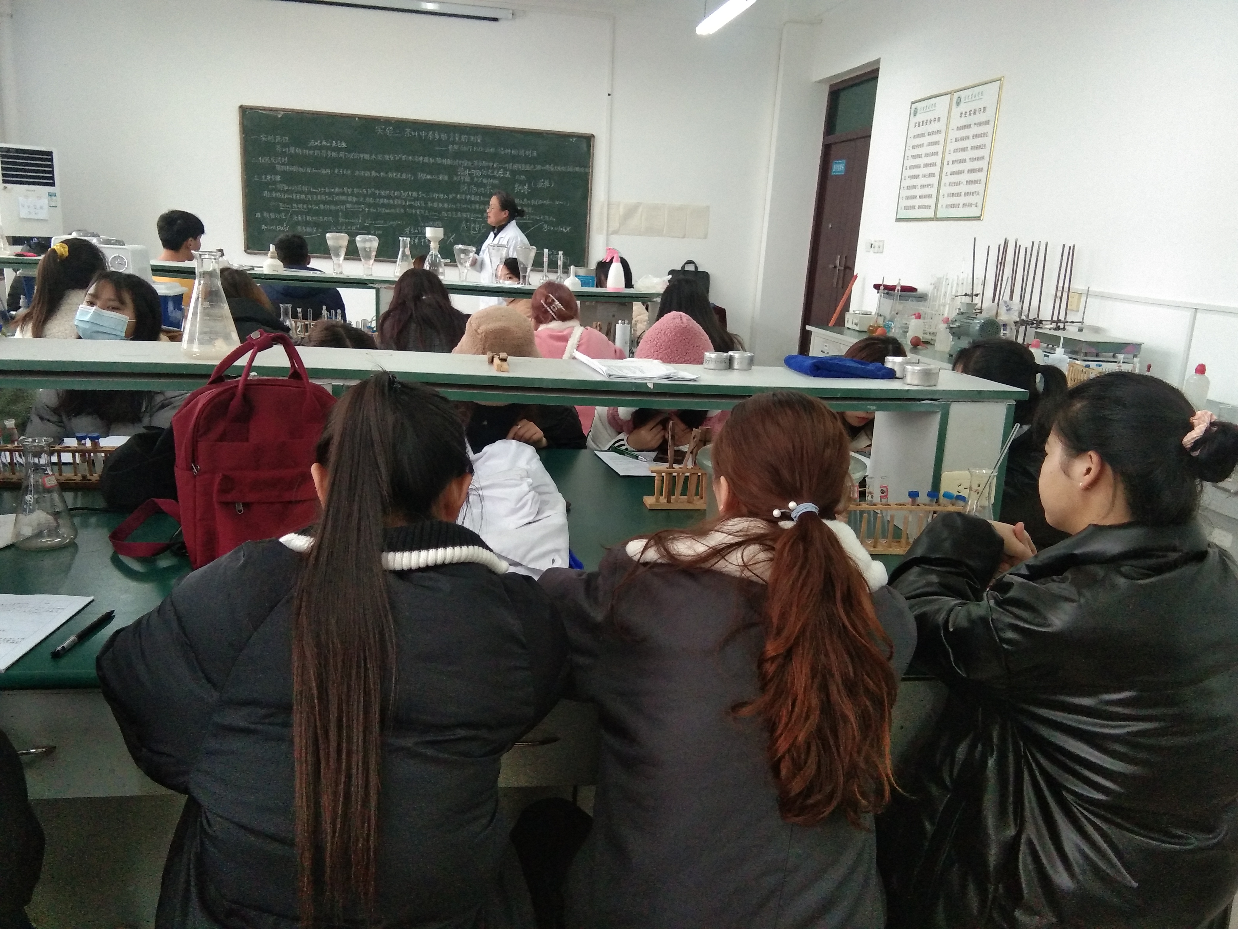 国产成人精品一区二区三区