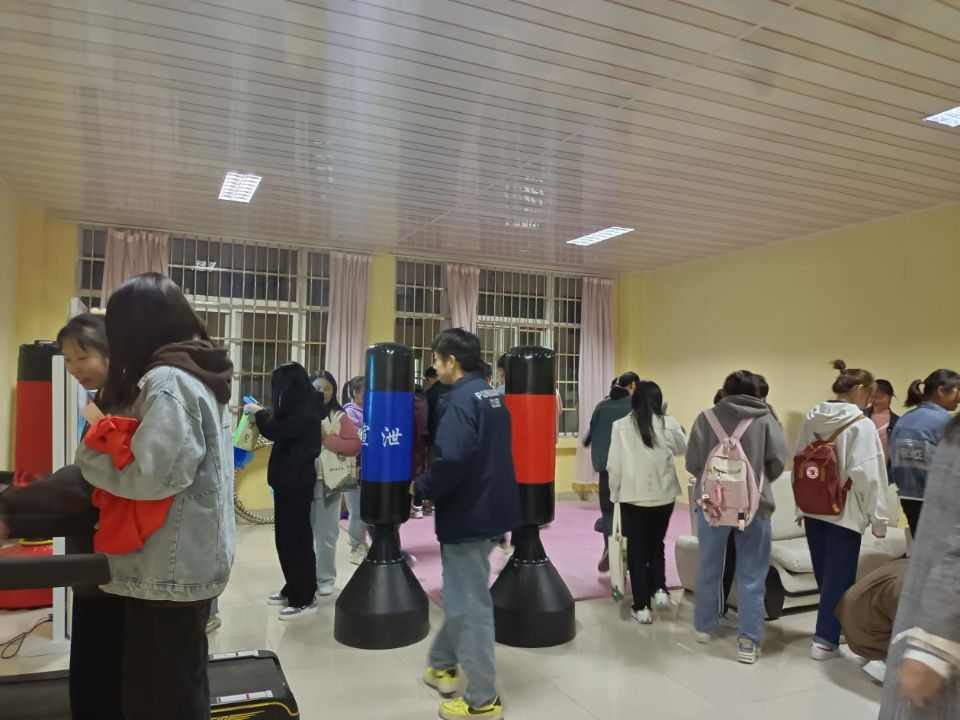 国产成人精品一区二区三区